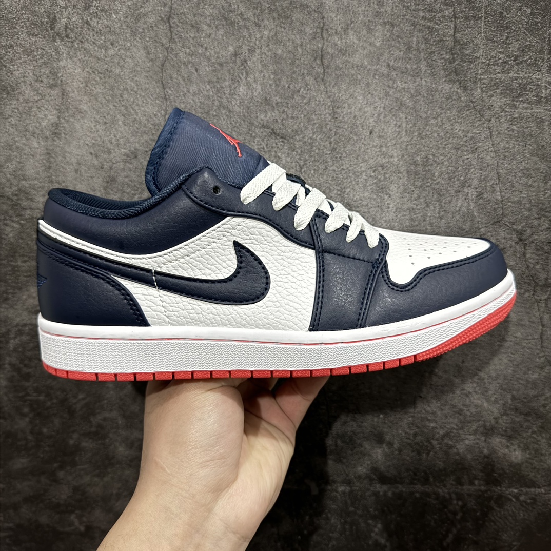 【vt版本】Air Jordan 1 Low Retro\”Ember Glow\”乔丹1代低帮午夜蓝 货号：553558-481n全新流水线出品 DT版本唯一平替选择 市场第二梯队最强版 全部原鞋开发 原楦原纸板开发 全鞋电脑针车 原厂内置全掌气垫 原盒内在原标 唯一Zp原版鞋带绑法 免检产品 全新2022版型 全头层皮料 完美零毛边处理 原厂配置全掌气垫 价格定位良心nSIZE：36 36.5 37.5 38 38.5 39 40 40.5 41 42 42.5 43 44 44.5 45 46 编码：ZX210230-鞋库