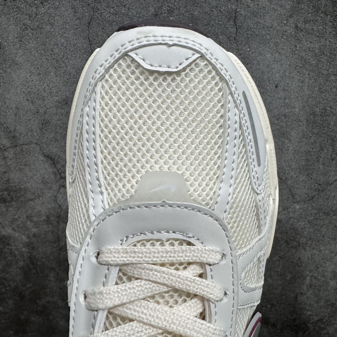 图片[5]-【公司级】NK V2k Runtekk \”Summit White Metallic Silver\’\’复古老爹鞋跑步鞋白灰棕 FD0736-103n正确组合底区分市场提前出的一体的大底n材质上使用大面积网眼 皮革 TPU 组成支撑和透气性肯定不错中底处由 Cushlon 泡绵打造保证在压马路时可以提供优秀脚感并通过一手做旧氧化效果突出复古感中底造型很容易让大家联想到巴黎世家3XL 增高效果同样不能忽视 尺码：36 36.5 37.5 38 38.5 39 40 40.5 41 42 42.5 43 44 44.5 45 编码：YX230250-鞋库