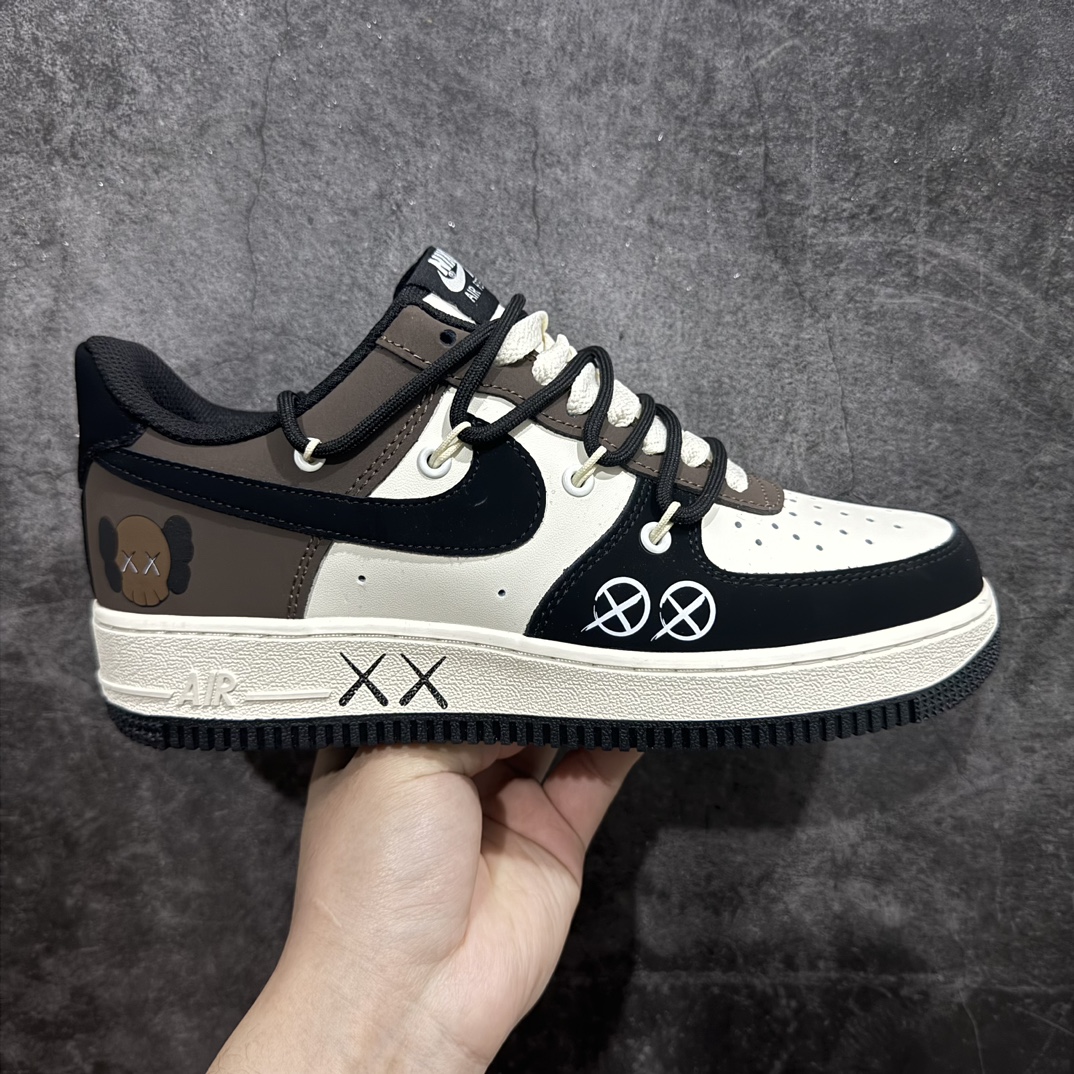 【公司级】Nike Air Force 1 Low 07 x KAWS XX涂鸦绑带 白黑棕n原楦头原纸板 打造纯正低帮空军版型 专注外贸渠道 全掌内置蜂窝气垫原盒配件 原厂中底钢印、拉帮完美官方货号：KS6869 888 Size：36 36.5 37.5 38 38.5 39 40 40.5 41 42 42.5 43 44 44.5 45 编码：HXS310320-鞋库