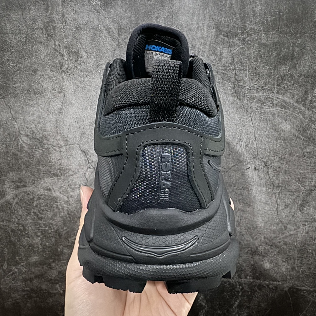 图片[4]-【公司级】Bodega x HOKA ONE ONE Tor Ultra Low Gore-Tex 托亚系列增强版低帮厚底轻量坦克户外登山运动鞋“联名麦黄绿黑”1145771/NBYL HOKA ONE ONE 在去年异军突起，成为街头时尚圈中的新宠儿，品牌与时尚品牌 Engineered Garments 合作打造的联名 Tor Ultra Low 鞋款，更是设计与话题兼备的重磅之作，而本月 Hoka One One 又为这双超人气之作释出深蓝色、军绿色与黑色三款普通版配色。设计上依旧采用了具备透气性能的 eVent 物料制做鞋身，更搭配 Vibram 大底保留户外血脉，即使少了 Engineered Garments 的联名加持依旧十分出彩。尺码：40 40.5 41 42 42.5 43 44 45 编码：LDS320340-鞋库