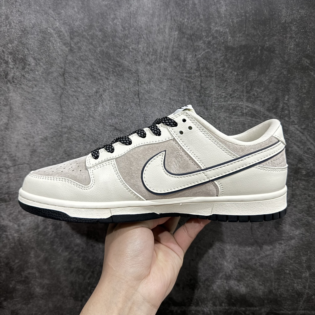 图片[2]-【定制版】The North Face x Nike SB Dunk Low\”The North Face\”扣篮系列低帮休闲运动滑板板鞋“拼接米白灰黑北面”FC2025-303nn男女鞋半码制全新2021版更新数据窄楦翘头版型n采用猪巴革组合纤维革鞋面材质n缜密拉帮中底布 鞋垫嵌EVA缓震物料及背胶n全新窄版翘头耐磨橡胶大底 尺码：36 36.5 37.5 38 38.5 39 40 40.5 41 42 42.5 43 44 44.5 45 编码：HXS320340-鞋库