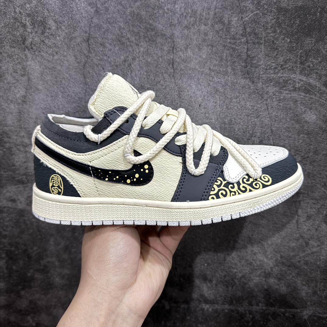 【定制礼盒版】Air Jordan 1 Low 解构 绑带n官方同步新色 原装级产物n拒绝公底 立体鞋型 细节完美 高清洁度 购置公司同步原材料 原汁原味 忠于原版 货号：FB9139-002n码数：36 36.5 37.5 38 38.5 39 40 40.5 41 42 42.5 43 44 44.5 45 46 编码：DS310330-鞋库