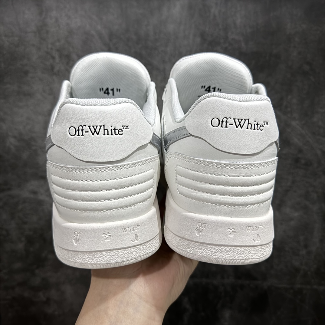 图片[4]-【纯原版】OFF-WHITE Out Of Office OW低帮时尚板鞋 黑白n杨幂同款 由经典配色打造 箭头符号、ZipTie 标签、1ogo印花等经典元素皆在此呈现 让人一眼明了 Off-White 的潮流身份 单品以黑白配色皮质制成 饰有品牌标志性 zip Tie 束线带吊牌 侧面饰有 Arrows 图案 展现出品牌对街头风格的偏爱 原厂原档案开发 原盒原标原厂头层皮料 官方原版设计 做工细节全方位对比原鞋  尺码：36 37 38 39 40 41 42 43 44 45 46 47 编码：DF380400-鞋库