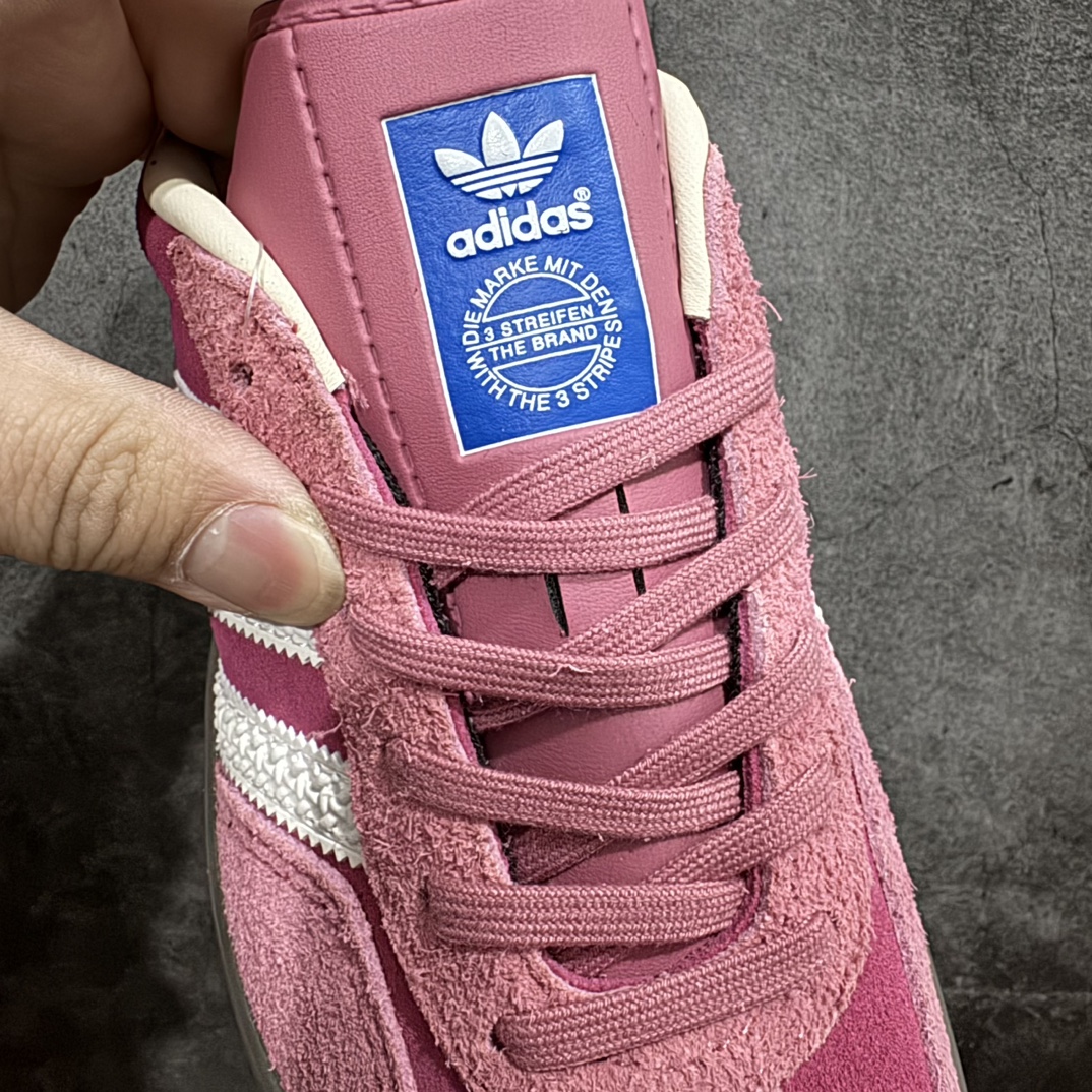 图片[5]-【纯原H版】Adidas Originals Gazelle Indoor  防滑低帮T头德训鞋 GZ复古系列 白粉红 草莓熊 IF1809n最强版出货💪🏻正确猪八材料 毛绒感质感都特别强 非普通版本n市场最高版本完美还原zp细节，注意区别市场任何版本，完全不是一路货色‼️n全鞋原材料打造，无任何色差，正确鞋型，后跟港宝材料定型，正确微透生胶大底，反口内里头层细腻小牛皮，纸板中底 鞋垫背胶，侧面正确烫金压印字母，所有细节完美还原‼️ 尺码：35 36 36.5 37 38 38.5 39 40 40.5 41 42 42.5 43 44 44.5 45 编码：H11250270-鞋库