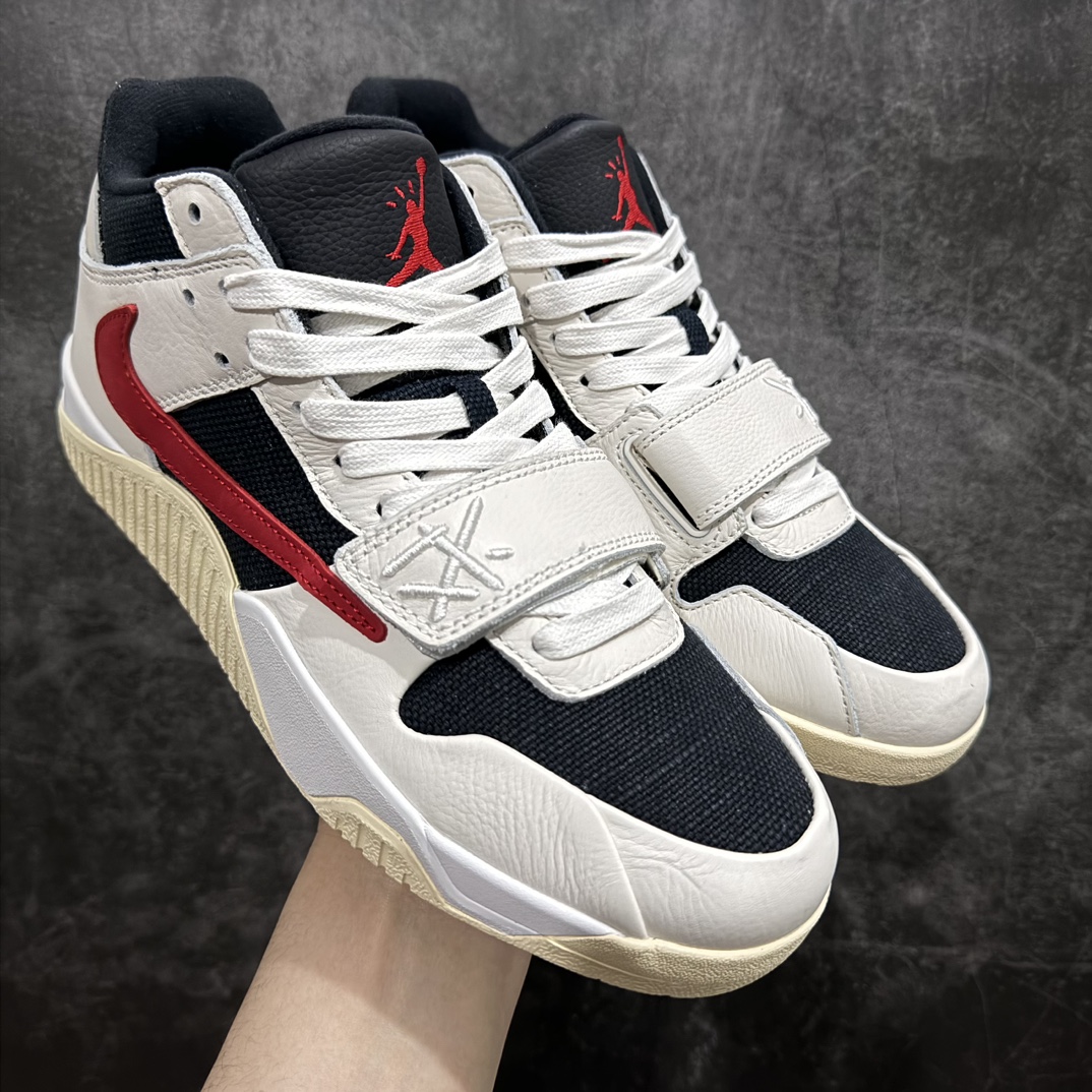 【纯原Top版本】Travis Scott x Jordan AJ Cut The Check TS倒钩联名魔术贴篮球鞋 FZ8117-101n原厂全套原楦原纸板冲刀磨具开发 原厂皮料加持 原厂港宝加持定型后跟R度完美 同源原厂电绣 鬼脸飞翼针数密度立体效果一致 百分百一致原鞋 原厂拉帮工艺 针距密度一致 后跟弧度收口自然不对折 极致一眼正品既视感 进口玻璃冲刀皮料裁剪零毛边 全鞋电脑针车工艺 品控清洁度最高QC检验标准 免检产品 原厂订购鞋盒、布袋、鞋标、防尘纸、鞋撑、鞋带 追求极致的原厂味道 配色方面采用白色为基础 搭配棕色框架呈现 完美还原了初代倒钩的配色设计 细节方面 标志性的反钩Swoosh采用米色点缀 鞋面还带有特殊的魔术贴细节 此外在鞋舌、后跟部分均带有Cactus Jack厂牌Logo 彰显鞋款特殊身份注意⚠️ 盒子损坏扣15元 手提袋默认没有配送，如有需要另加30元SIZE：36-48.5 编码：X10450470-鞋库