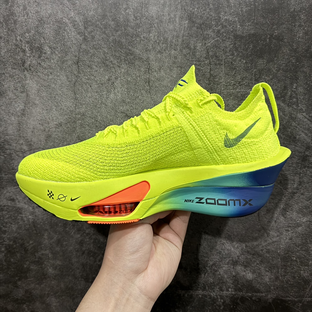 图片[2]-【纯原版】NK Air Zoom Alphafly NEXT% 3 2024全新马拉松超级跑鞋 ZD3555-600nn有史以来最轻盈、测试次数最多的NK Alphafly 经过精英马拉松运动员的测试验证 并搭载Air Zoom气垫 旨在助力跑者实现突破 取得更佳的成绩 在开发过程中 Alphafly 3帮助耐克运动员凯尔文·基普图姆（Kelvin Kiptum）以2:00:35的成绩刷新了马拉松世界纪录 Alphafly的动力设计没有改变——Air Zoom气垫单元、Flyplate碳纤维板和ZoomX泡绵 但是整体系统的制作方法略有调整 优化和提升了对运动员的帮助 主要更新包括一体式鞋底 提供顺畅稳定的“后跟到脚趾”过渡；更宽的全长Flyplate碳纤维板提供稳定助推力 全新Fast Shot外底保证出色牵引力和抓地力 全新Atomknit 3.0鞋面提供更强的控制力、透气性和中足支撑力  尺码：36 36.5 37.5 38 38.5 39 40 40.5 41 42 42.5 43 44 44.5 45 46 编码：HH340360-鞋库