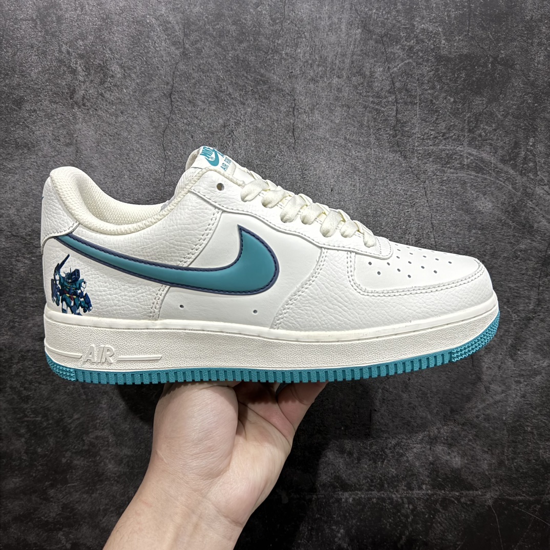 【公司级】Nike Air Force 1 Low \’07 高达主题 米绿低帮空军一号休闲板鞋 3M反光 定制皮料 原楦原纸板 纯正版型 原装鞋盒 清洁度完美 内置全掌气垫货号：KK1256-659  尺码：36 36.5 37.5 38 38.5 39 40 40.5 41 42 42.5 43 44 44.5 45 编码：HXS250260-鞋库