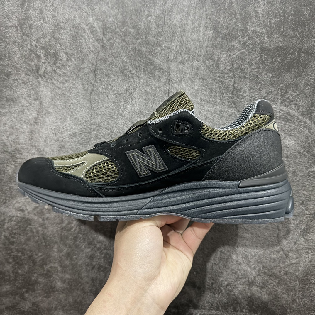 图片[2]-【总裁版】STONE ISLAND x New Balance NB 991 石头岛联名 黑橄榄绿 U991SD2nn原鞋开发 新开独立私模大底全网唯一正确组合大底 高端零售专供产物原档案3D模具，原纸板，原厂楦头打造完美鞋型n台湾原厂猪巴戈卡色精准校对无色差n原厂防伪标 同步原版配件 鞋撑纸…..所有材料均原厂订购！n历史3个月自主开发定单，媲美专柜正品，供货稳定，主打款式！欢迎对比品质！此款细节 鞋型是市售以来出的最正的批次！ 尺码：36 37 37.5 38 38.5 39.5 40 40.5 41.5 42 42.5 43 44 44.5 45 46.5 编码：NM350270-莆田鞋批发中心