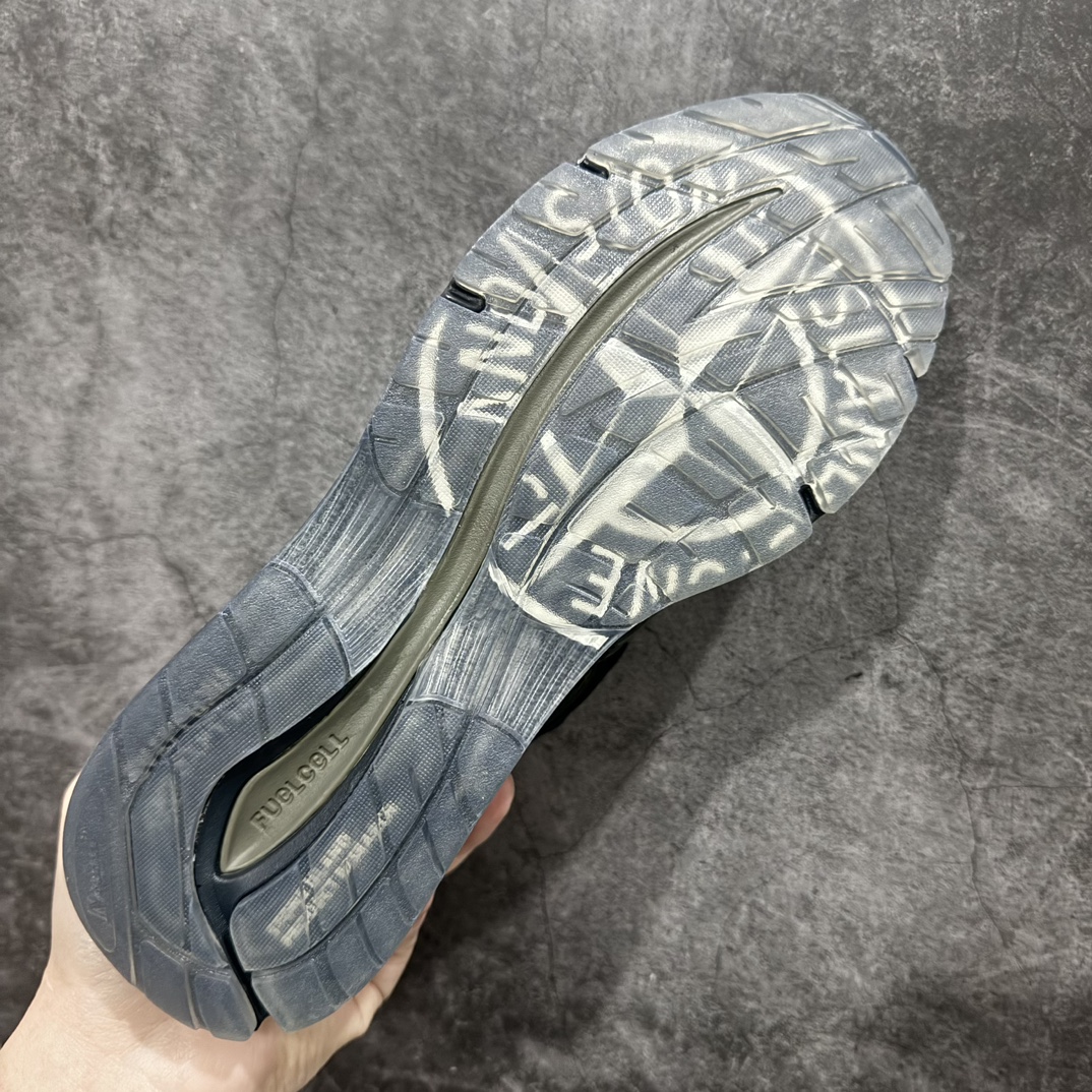 图片[9]-【总裁版】STONE ISLAND x New Balance NB 991 石头岛联名 黑橄榄绿 U991SD2nn原鞋开发 新开独立私模大底全网唯一正确组合大底 高端零售专供产物原档案3D模具，原纸板，原厂楦头打造完美鞋型n台湾原厂猪巴戈卡色精准校对无色差n原厂防伪标 同步原版配件 鞋撑纸…..所有材料均原厂订购！n历史3个月自主开发定单，媲美专柜正品，供货稳定，主打款式！欢迎对比品质！此款细节 鞋型是市售以来出的最正的批次！ 尺码：36 37 37.5 38 38.5 39.5 40 40.5 41.5 42 42.5 43 44 44.5 45 46.5 编码：NM350270-鞋库