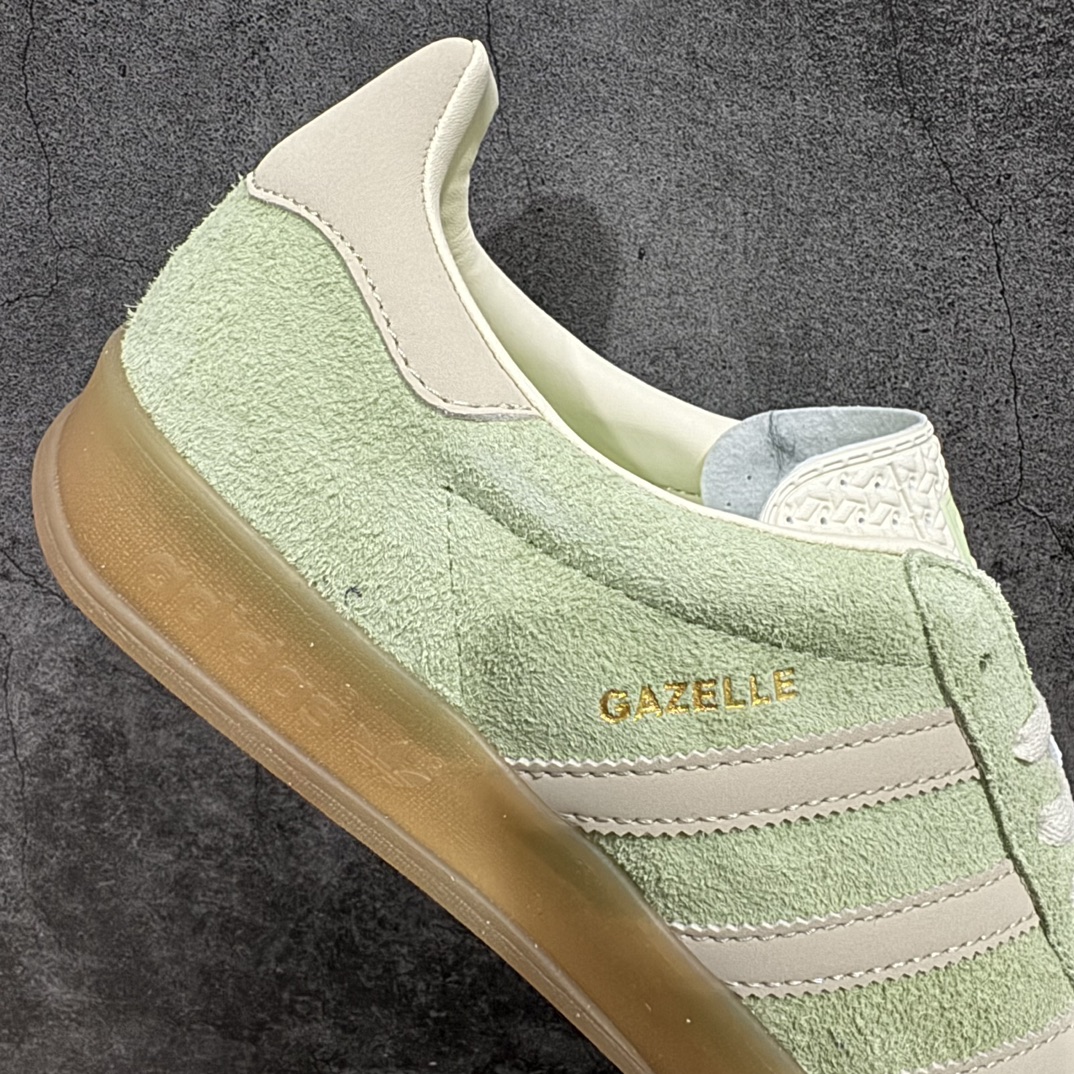 图片[7]-【正确版】AD Oiginals Gazelle 淡绿色 市场独家出货 IE2948n正确猪八材料 毛绒感质感都特别强 非普通版本n市场高版本 完美还原zp细节，注意区别市场版本n全鞋原材料打造，无任何色差，正确鞋型，后跟港宝材料定型，正确微透生胶大底，反口内里头层细腻小牛皮，纸板中底 鞋垫背胶，侧面正确烫金压印字母，所有细节完美还原‼️ 尺码：35 36 36.5 37 38 38.5 39 40 40.5 41 42 42.5 43 44 44.5 45 编码：H11230270-莆田鞋批发中心