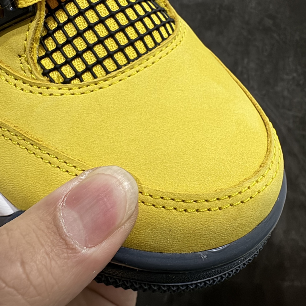 老DT版AirJordanAJ4Retro黑黄电母货号CT8527-700老牌AJ大厂出品原纸板楦头开发