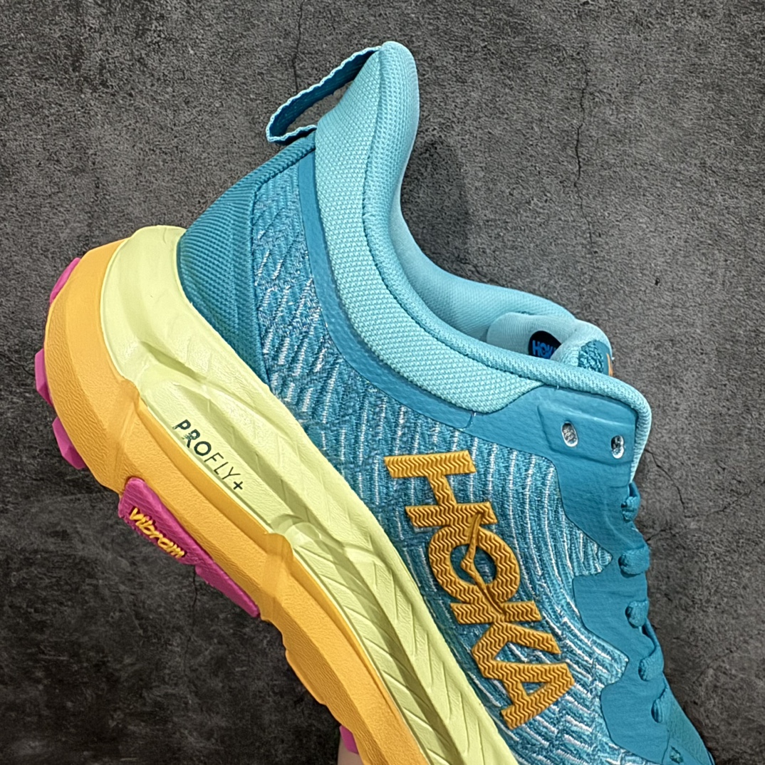 图片[7]-【公司级】HOKA ONE ONE Mafate Speed 4 飞速玛法特4代系列低帮轻量户外越野休闲运动慢跑鞋HOKA ONE ONE是来自美国的跑步鞋知名品牌，创立于2009年，始终致力于为所有跑者提供更新、更好的跑步装备。相比常规跑鞋，HOKA ONE ONE特别研发使用性能独特的几何形跑鞋中底，此种鞋底更厚、更高、回弹性也更好，除了卓越的缓冲性能，它还能为各种阶段的跑者带来更具动感、更加稳定的跑步体验。HOKAONE ONE从设计之初就清楚意识到，要保证跑者步幅的均匀一致，双脚自然而然的运动至关重要。n 尺码：36 36.5 37.5 38 39 40 40.5 41 42 42.5 43 44 45 46 编码：NM280300-莆田鞋批发中心