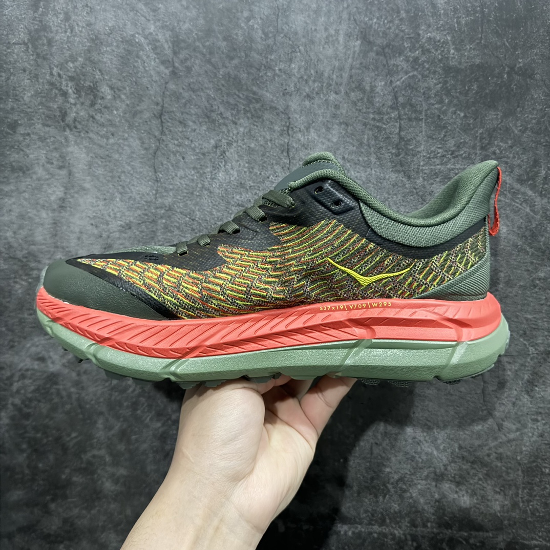 图片[2]-【公司级】HOKA ONE ONE Mafate Speed 4 飞速玛法特4代系列低帮轻量户外越野休闲运动慢跑鞋HOKA ONE ONE是来自美国的跑步鞋知名品牌，创立于2009年，始终致力于为所有跑者提供更新、更好的跑步装备。相比常规跑鞋，HOKA ONE ONE特别研发使用性能独特的几何形跑鞋中底，此种鞋底更厚、更高、回弹性也更好，除了卓越的缓冲性能，它还能为各种阶段的跑者带来更具动感、更加稳定的跑步体验。HOKAONE ONE从设计之初就清楚意识到，要保证跑者步幅的均匀一致，双脚自然而然的运动至关重要。n 尺码：36 36.5 37.5 38 39 40 40.5 41 42 42.5 43 44 45 46 编码：NM280300-莆田鞋批发中心