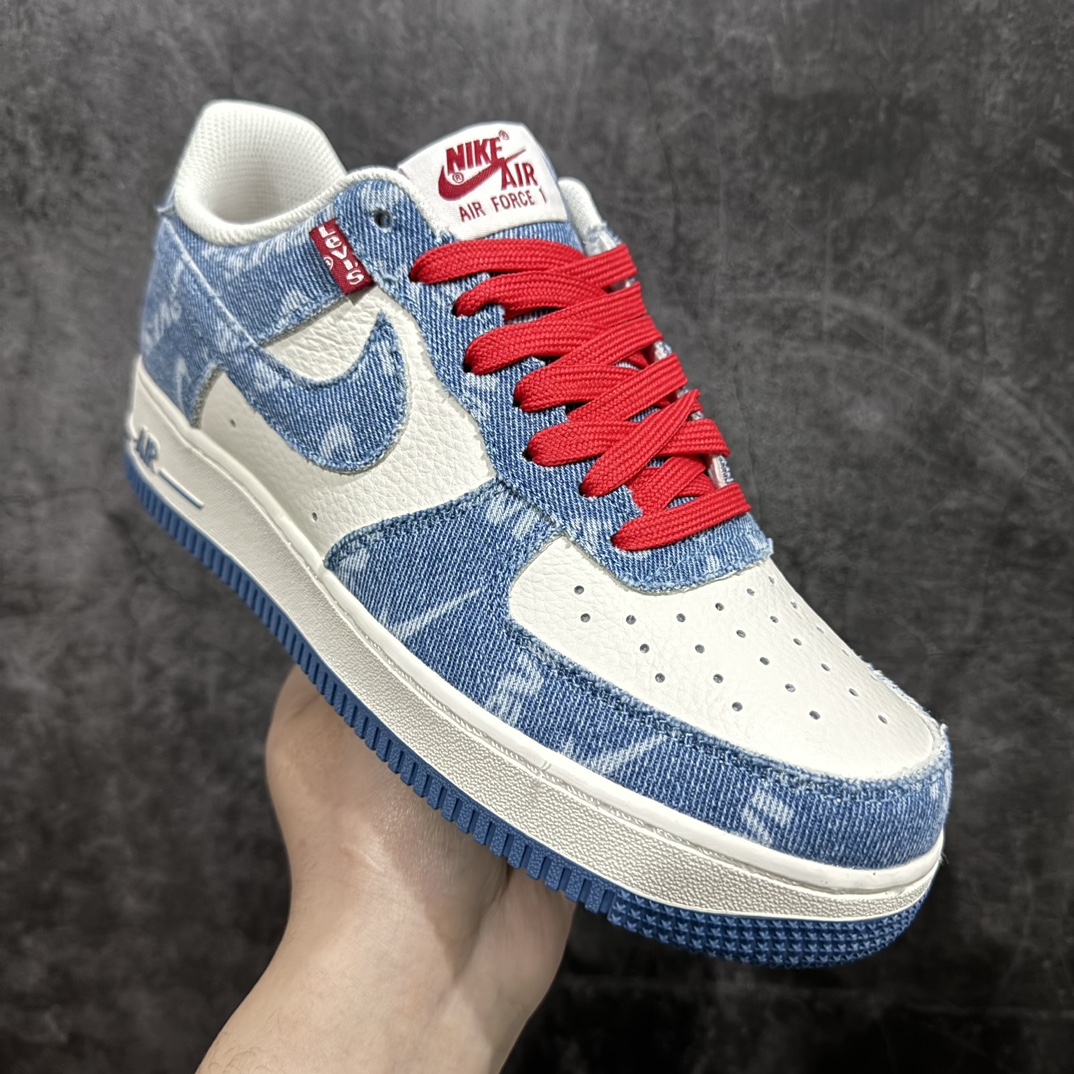 图片[3]-【公司级】 Levi\’s ×Nike Air Force 1 Low 李维斯联名 牛仔拼接空军一号低帮休闲板鞋 鞋面采用原厂殊特工艺 印染洗水牛仔布 鞋中与底鞋面接合处同样采用原折厂边工艺 原装鞋盒 纯正版型 内置全掌气垫货号：VT5698-568Size：36 36.5 37.5 38 38.5 39 40 40.5 41 42 42.5 43 44 44.5 45 编码：HXS290300-莆田鞋批发中心