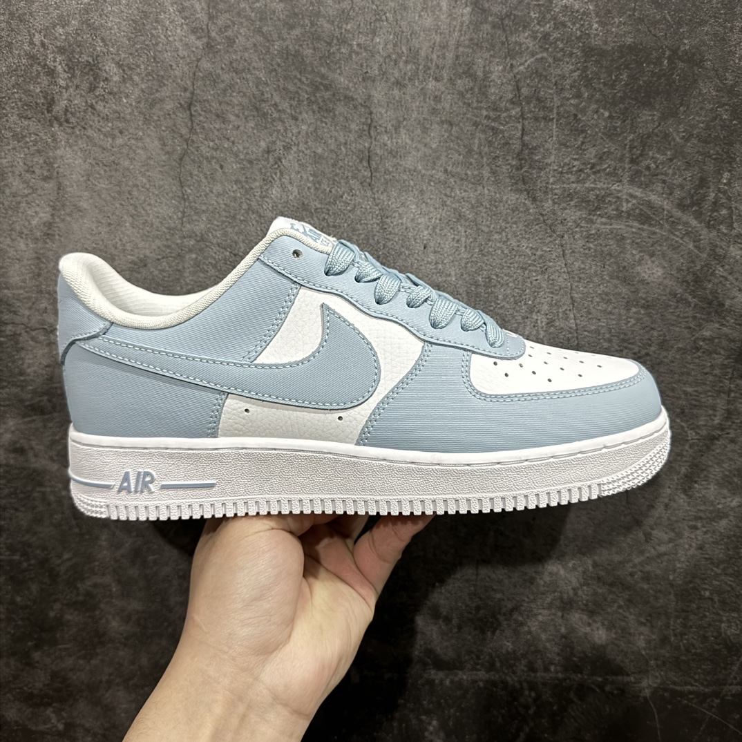 【公司级】Nike Air Force 1’07 Low\”Belly/Swoosh Blue White\”空军一号系列经典低帮百搭休闲运动板鞋“皮革天空蓝浅蓝白”n#原楦原纸版数据开发版型#采用硬质荔枝纹牛剖革鞋面材质#内置全掌Air Sole气垫❗ 货号：FZ4627-400  尺码：36 36.5 37.5 38 38.5 39 40 40.5 41 42 42.5 43 44 44.5 45 编码：LF250260-鞋库