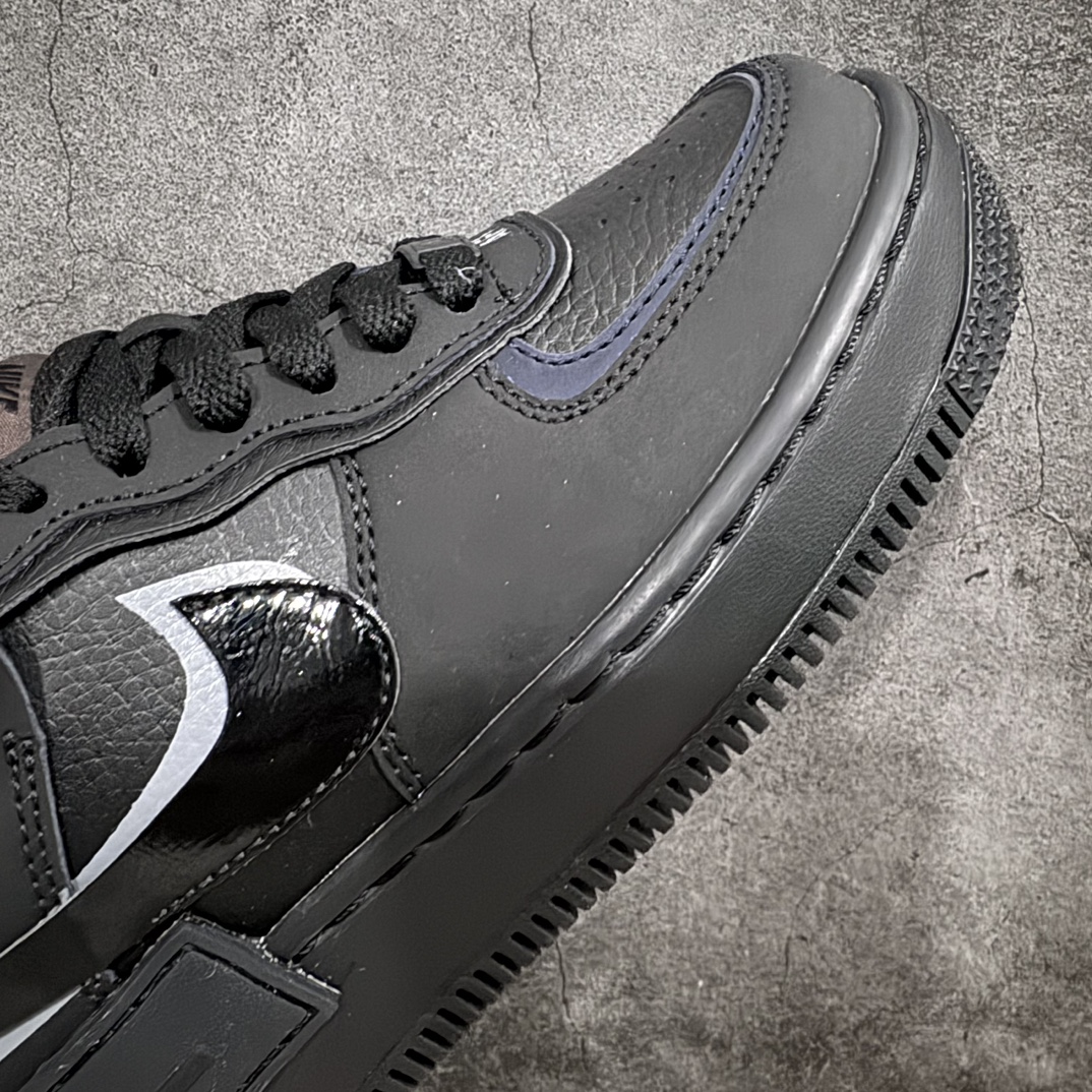 图片[6]-【公司级】Nike WMNS Air Force 1 Shadow\”Triple Black\”空军一号轻量增高低帮百搭板鞋“皮革全黑武士”FB7582-001n女鞋半码制n升级原楦原纸版数据开发版型n正确双层轻量EVA发泡中底组合防滑RB橡胶外圈底❗n全新少女系解构主义设计 尺码：35 36 36.5 37.5 38 38.5 39 40 41 42 编码：LF250260-鞋库