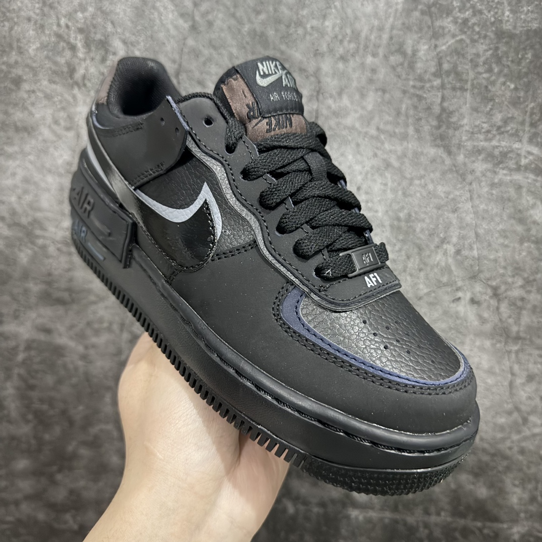 图片[3]-【公司级】Nike WMNS Air Force 1 Shadow\”Triple Black\”空军一号轻量增高低帮百搭板鞋“皮革全黑武士”FB7582-001n女鞋半码制n升级原楦原纸版数据开发版型n正确双层轻量EVA发泡中底组合防滑RB橡胶外圈底❗n全新少女系解构主义设计 尺码：35 36 36.5 37.5 38 38.5 39 40 41 42 编码：LF250260-鞋库