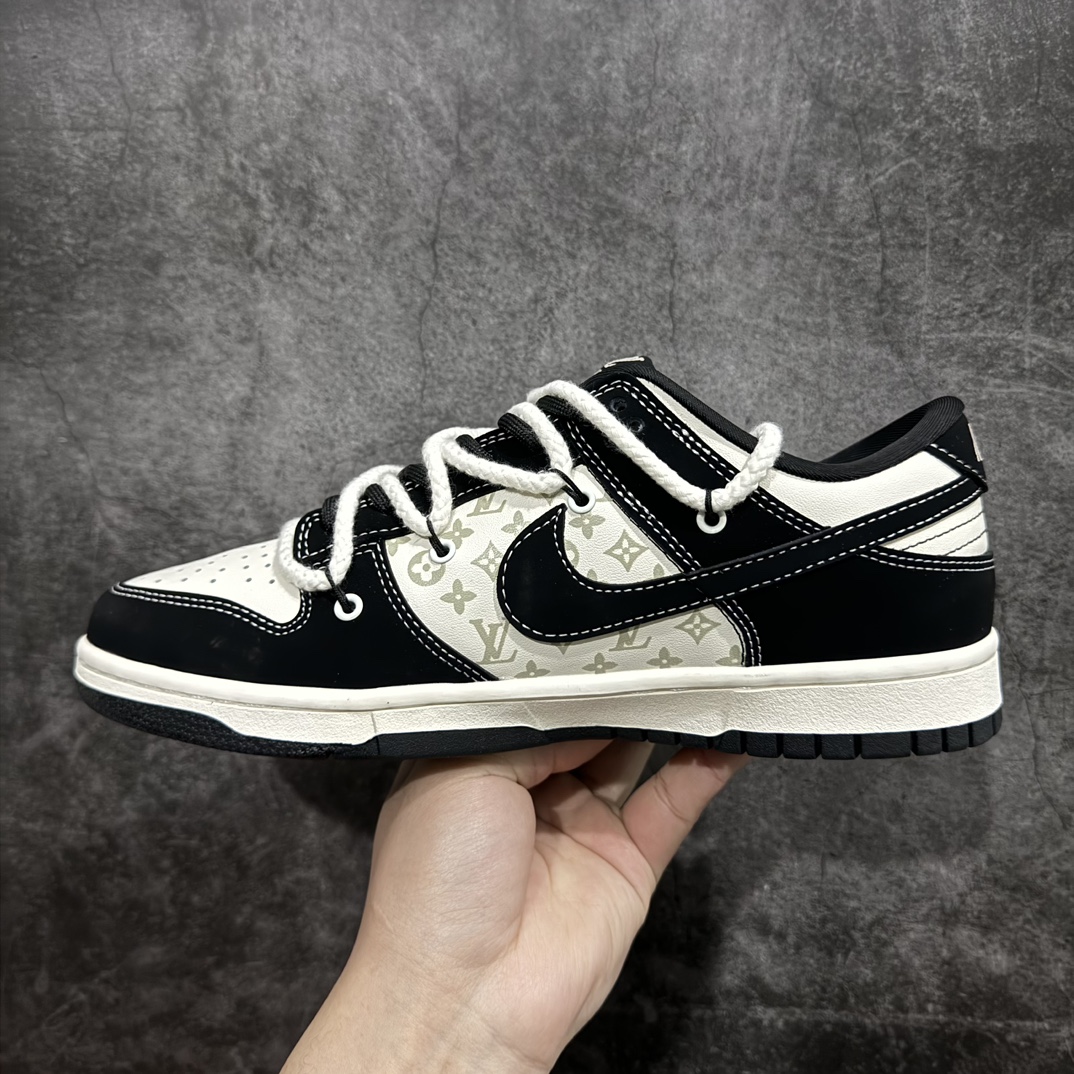 图片[2]-【定制版】LV x NK Dunk Low 黑色兰博基尼 SJ2068-226n以拆线为创作灵感 结合OW拆解鞋带的风格 以DUNK进行设计 并加入了解构风独特的元素 同时给鞋子做了旧vibe风的效果 让整体效果更加潮流 大厂出品 原装头层材料 独家版型蒸餾加工帶來的是更好的视觉和脚感体验 大厂纯原品质出货 清洁度  电绣工艺 皮料切割干净无任何毛边 细节完美！nSIZE：36 36.5 37.5 38 38.5 39 40 40.5 41 42 42.5 43 44 44.5 45 46 编码：HXS240260-鞋库