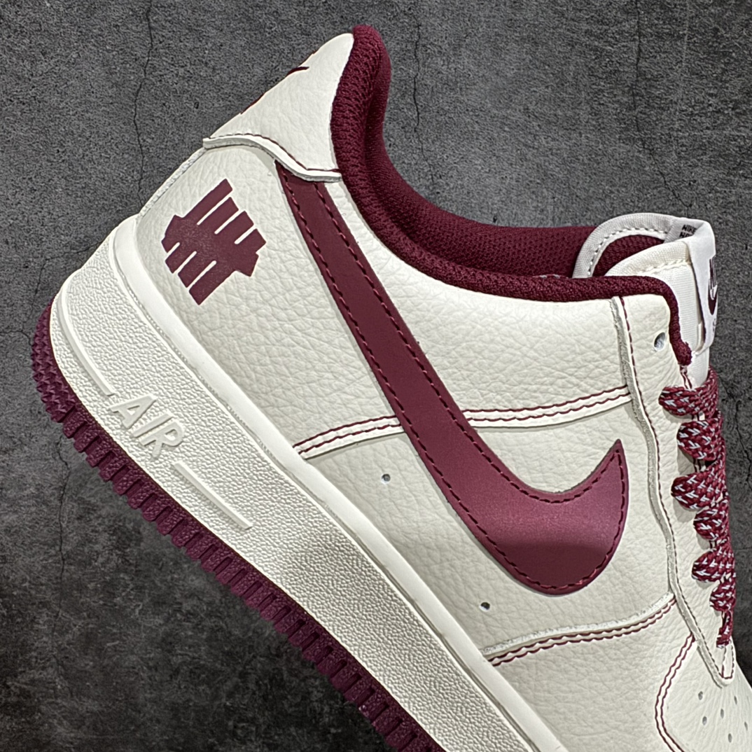 240 Nike Air Force 1 Low 07 x Stussy 斯图西白酒红满天星 UN2395-523