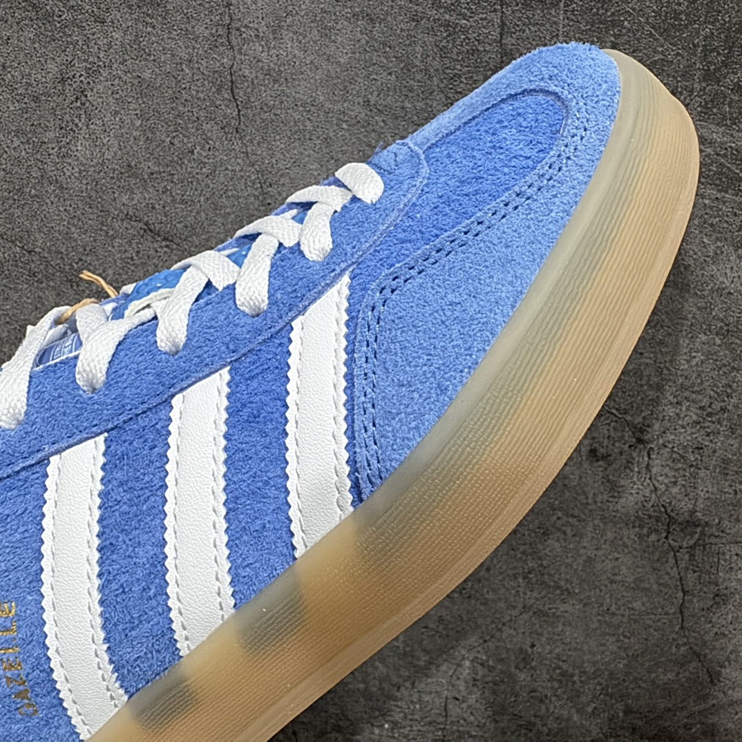 图片[6]-【正确版】 AD Original Gazelle Indoor Trainers 瞪羚室内鞋系列低帮复古百搭休闲运动德训风板鞋 麂皮白蓝生胶底 HQ8717n超级性价比好货 极力推荐n正确原厂定制长毛翻毛皮组合环保纤维革鞋面材质内置环保海玻璃鞋垫 外置RB橡胶大底品品控稳定性领先行业 原厂全套原楦原纸板冲刀磨具开发n原厂港宝加持定型后跟 尺码：35-45 编码：YX200230-莆田鞋批发中心