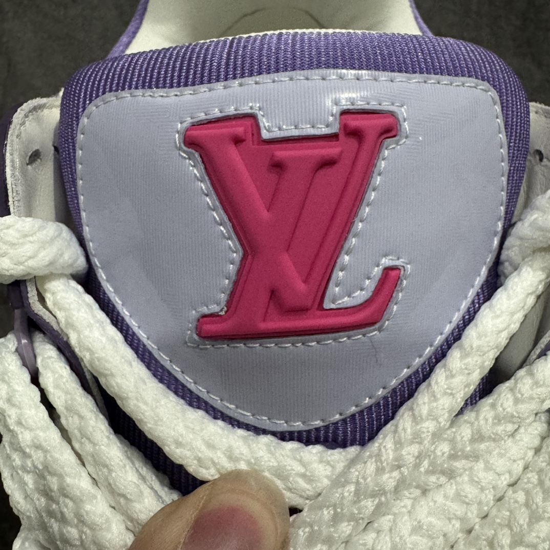 图片[6]-【无胶顶级鞋盒无字版】Louis Vuitton LV 路易威登 Trainer Maxi 胖丁 低帮休闲板鞋全新私人订单出货 海淘代购同渠道 正确折叠鞋盒 平台外贸高端零售专供品质 原版开发 完美楦型 还原度达到98% 鞋面独家订制压纹漆皮 大底TPU 私模Tpu大底 三色组合厚底 完美增高4-5cm 提供原版可配备对比 拒绝市场吹嘘所谓原版开发  尺码：35 36 37 38 39 40 41 42 43 44 45 编码：SJK550580-莆田鞋批发中心