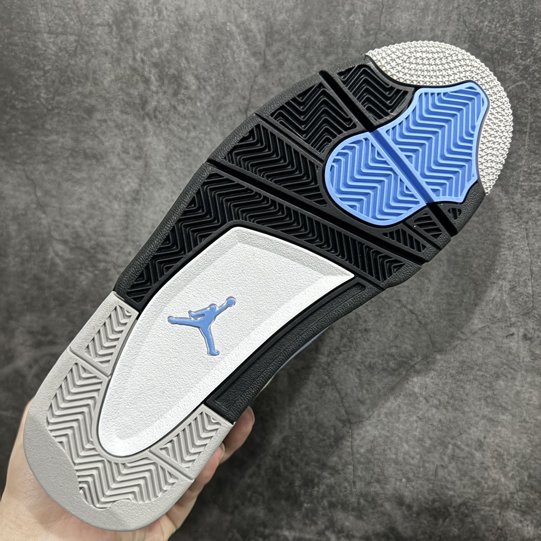 图片[9]-【KW纯原】Air Jordan AJ4 Retro SE \”University Blue\”大学蓝 货号：CT8527-400nn耗时多个月巨作 重金购买原楦原纸板确保原汁原味 完美呈现四代版型正确鞋头弧度 原装鞋舌织唛标n原厂TPU网格 不打皱 原厂电控针车系统原厂港宝加持 正确后跟弧度 细节随意对比市面任何版本‼️n原厂织唛标 市面唯一采用原装皮料正确网格工艺 全方位一致匹配官方细节全网唯一私模 最大尺码达到48.5码  尺码：40 40.5 41 42 42.5 43 44 44.5 45 45.5 46 47.5 48.5 编码：T1480500-莆田鞋批发中心