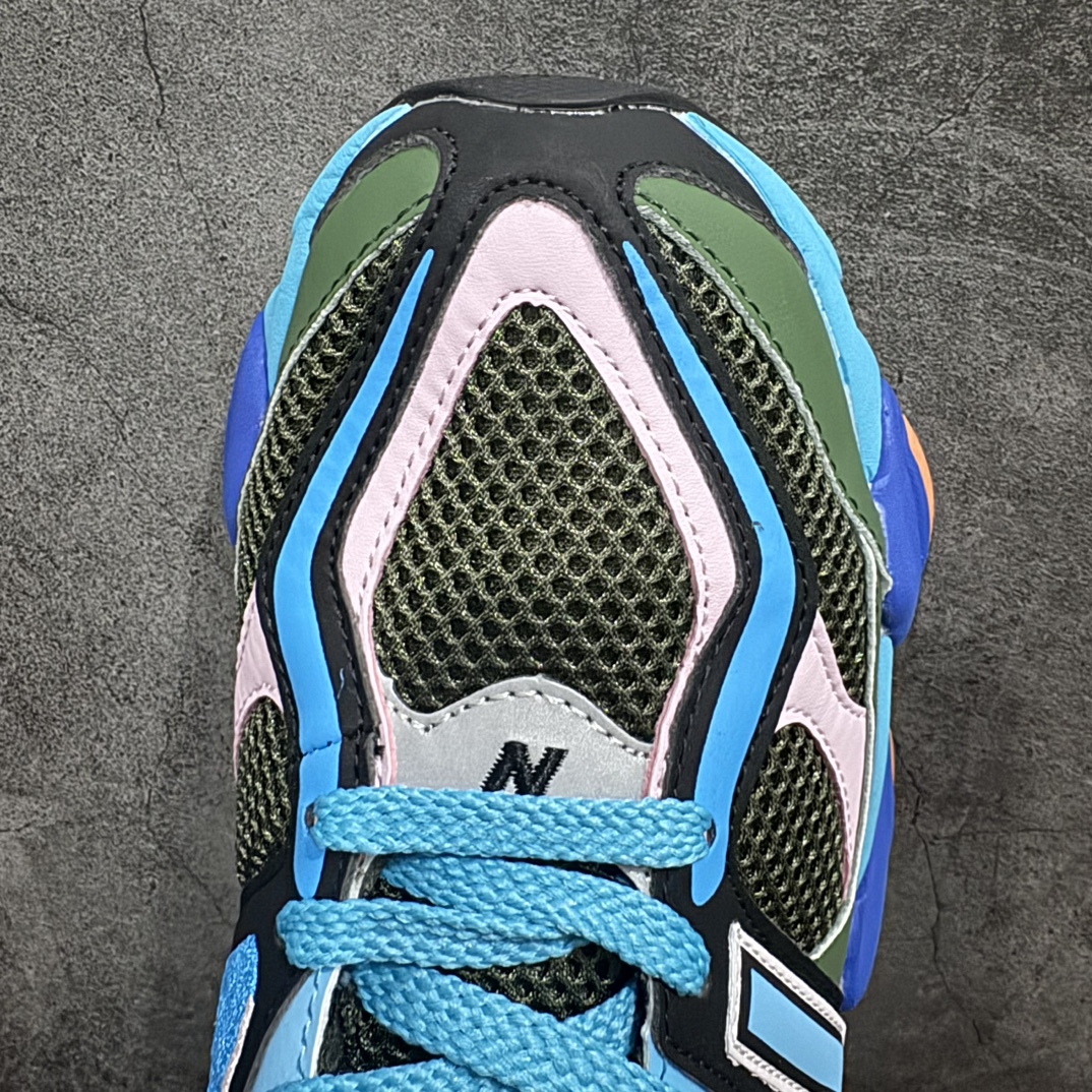 图片[5]-【公司级】 New Balance NB9060 联名款 复古休闲运动慢跑鞋 蓝绿粉 货号：U9060NBO 全套原楦原纸板原厂数据开发 进口三明治网面 原装进口翻毛皮料正确绒感卡色 正确中底拉帮中底网布细节 原厂标裁 带紫光防伪 定制后跟透明水晶模块 冲裁组合 大底贴合程度胶水上色把控完美 整洁度挑战全网艺术家 多道序QC把关品质完善 匠心打造 耗时两个月开发完成 工艺极其复杂难度可想而知 新开独立私模大底 全网唯一正确六层组合大底 高端零售专供产物Size：36 37 37.5 38 38.5 39 40 40.5 41 42 42.5 43 44 45  编码：LDS270290-鞋库