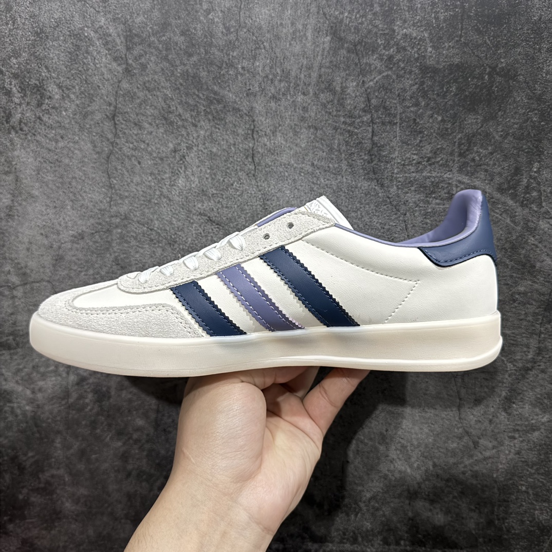 图片[2]-【正确版】AD Gazelle Indoor Trainers羚羊内训系列低帮复古百搭休闲运动德训风板鞋 IG1643n90年代经典的复刻版！自60年代以足球训练鞋面世以来,Gazelle就以其经典设计席卷全球。1991年版本的复刻,再造经典Gazelle。采用皮革打造,搭配浊色细节,让这款经典更加简约。 尺码：35.5 36 36⅔ 37⅓ 38 38⅔ 39⅓ 40 40⅔ 41⅓ 42 42⅔ 43⅓ 44 45 编码：YX240260-鞋库