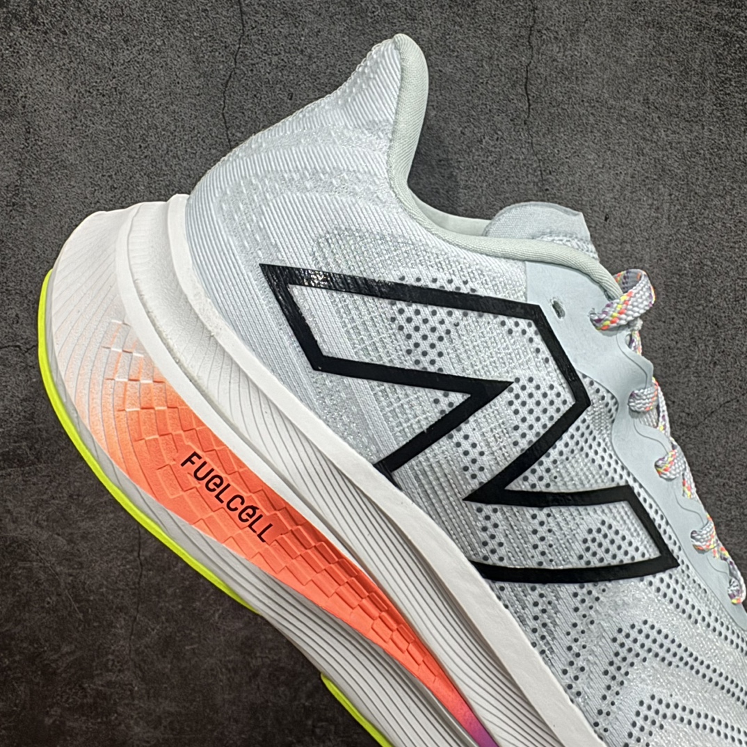 200  New Balance FuelCell 新百伦NB系列超轻量化低帮休闲运动慢跑鞋 MRCXLG3