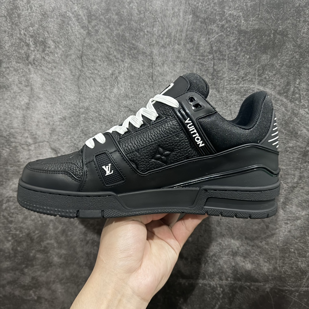 图片[2]-【广东纯原版本】黄色礼盒版 LV路易威登Louis Vuitton Trainer Sneaker Low休闲运动文化百搭篮球板鞋橙色礼盒豪华包装n广东原厂代购芯片版本原版一致礼品鞋盒及全套代购包装说明书防尘布袋物件正确原装进口鞋面材质n原装一致TPR光泽组合鞋底 耐弯滴塑支持片n全新原版一致鞋垫超软脚感材质 细节完美呈现完美楦型 正确卡色 细节与原版一致 请注意区分市面通货版本Size ：35-45 编码：KH550580-鞋库