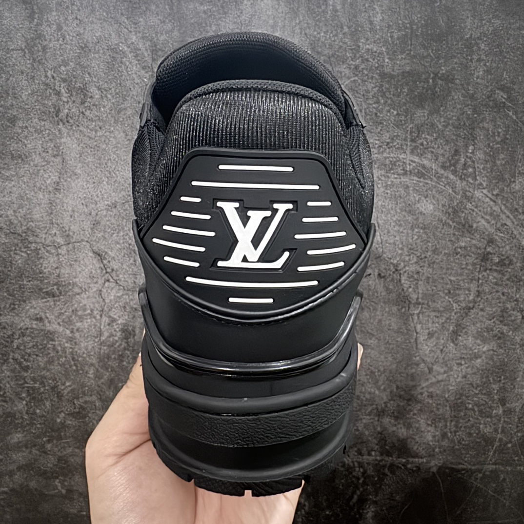 图片[4]-【广东纯原版本】黄色礼盒版 LV路易威登Louis Vuitton Trainer Sneaker Low休闲运动文化百搭篮球板鞋橙色礼盒豪华包装n广东原厂代购芯片版本原版一致礼品鞋盒及全套代购包装说明书防尘布袋物件正确原装进口鞋面材质n原装一致TPR光泽组合鞋底 耐弯滴塑支持片n全新原版一致鞋垫超软脚感材质 细节完美呈现完美楦型 正确卡色 细节与原版一致 请注意区分市面通货版本Size ：35-45 编码：KH550580-鞋库