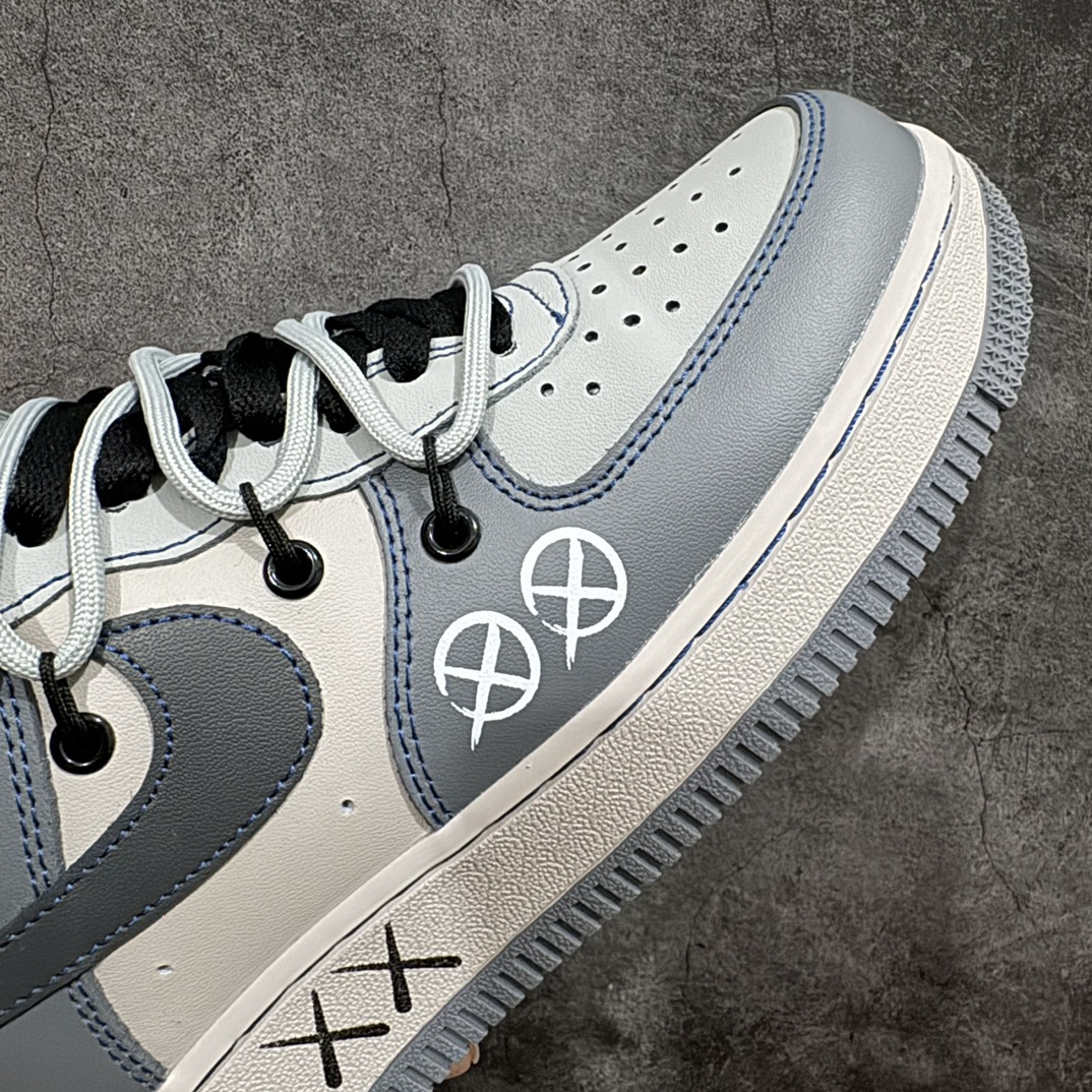 260 Nike Air Force 1 Low 07 x KAWS 黑灰绑带 KS6869-333