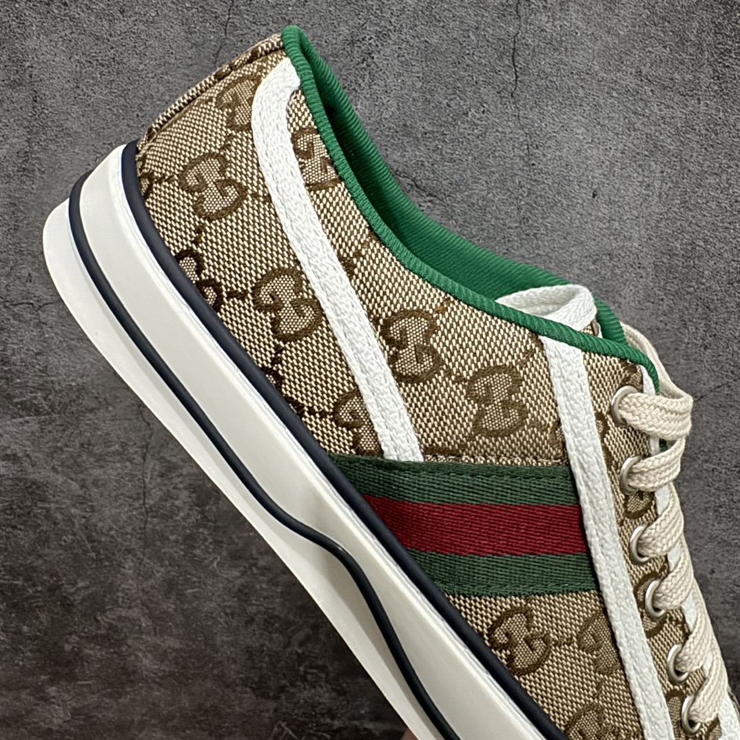 图片[7]-【海外专供版】Gucci Tennis 1977 Print Sneaker古驰帆布印花复古休闲运动板鞋nn纯原级别 独家定制全身20几个细节点全部做到一致还原吊打市面所有版本 独家原装套装配件官方同源渠道原装订单 采用拼接透气帆布鞋面材质n原装一致鞋舌仿磨环保纸垫n原装雪梨形超软沙绒纸团 内嵌超软皮内里+脚垫#附送购物袋+身份卡+硬质礼盒#中底高弹PU材质+双层TPR无缝隙串色技术组合大底区别市面版本 Size： 35 36 37 38 39 40 41 42 43 44 编码：KH390420-鞋库