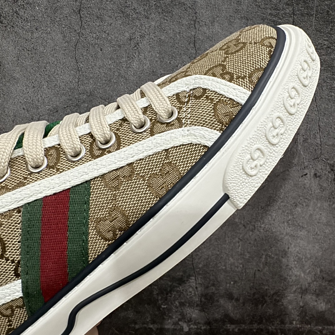 图片[6]-【海外专供版】Gucci Tennis 1977 Print Sneaker古驰帆布印花复古休闲运动板鞋nn纯原级别 独家定制全身20几个细节点全部做到一致还原吊打市面所有版本 独家原装套装配件官方同源渠道原装订单 采用拼接透气帆布鞋面材质n原装一致鞋舌仿磨环保纸垫n原装雪梨形超软沙绒纸团 内嵌超软皮内里+脚垫#附送购物袋+身份卡+硬质礼盒#中底高弹PU材质+双层TPR无缝隙串色技术组合大底区别市面版本 Size： 35 36 37 38 39 40 41 42 43 44 编码：KH390420-鞋库