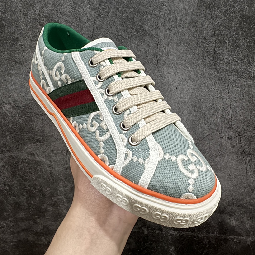 图片[3]-【海外专供版】Gucci Tennis 1977 Print Sneaker古驰帆布印花复古休闲运动板鞋nn纯原级别 独家定制全身20几个细节点全部做到一致还原吊打市面所有版本 独家原装套装配件官方同源渠道原装订单 采用拼接透气帆布鞋面材质n原装一致鞋舌仿磨环保纸垫n原装雪梨形超软沙绒纸团 内嵌超软皮内里+脚垫#附送购物袋+身份卡+硬质礼盒#中底高弹PU材质+双层TPR无缝隙串色技术组合大底区别市面版本 Size： 35 36 37 38 39 40 41 42 43 44 编码：KH390420-鞋库