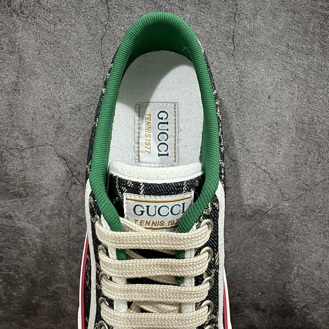 图片[8]-【海外专供版】Gucci Tennis 1977 Print Sneaker古驰帆布印花复古休闲运动板鞋nn纯原级别 独家定制全身20几个细节点全部做到一致还原吊打市面所有版本 独家原装套装配件官方同源渠道原装订单 采用拼接透气帆布鞋面材质n原装一致鞋舌仿磨环保纸垫n原装雪梨形超软沙绒纸团 内嵌超软皮内里+脚垫#附送购物袋+身份卡+硬质礼盒#中底高弹PU材质+双层TPR无缝隙串色技术组合大底区别市面版本 Size： 35 36 37 38 39 40 41 42 43 44 编码：KH390420-鞋库