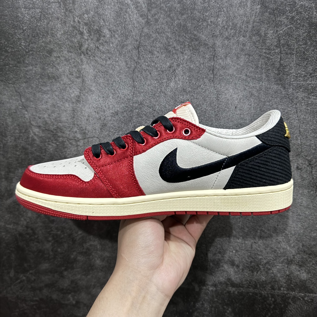 300 【DT版本】Trophy Room x Air Jordan 1 Low OG"Away"乔丹1代低帮联名黑红公牛丝绸 FN0432-100