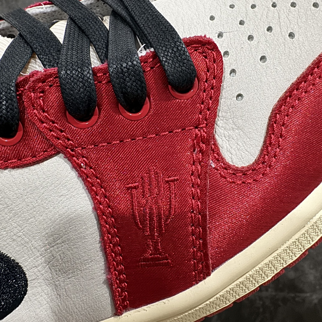 图片[5]-【DT版本】Trophy Room x Air Jordan 1 Low OG\”Away\”乔丹1代低帮联名黑红公牛丝绸 FN0432-100n乔丹之子 原鞋开发平台订单专用代工流水线打造一眼公司货既视感 每一个配色均采购原鞋确认细节  尺码：36 36.5 37.5 38 38.5 39 40 40.5 41 42 42.5 43 44 44.5 45 46 47.5 货号：FN0432-100 尺码：35.5-46含半码-莆田鞋批发中心