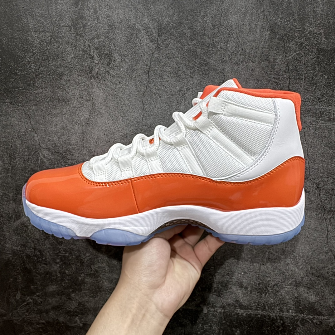 图片[2]-【外贸纯原版本】Air Jordan 11 Retro 高帮 橘白 AJ11 乔丹11代 aj11 乔11 高邦 橙白 乔丹篮球鞋系列n鞋身采用白色尼龙网眼鞋面，搭配橘色漆皮材质覆盖层，展现出不错的整体性设计；后跟依然使用经典的\”二三\”并且采用黑色进行点缀，后跟侧身Jumpman Logo则以橘色刺绣呈现，自带一种简约高贵的气质；鞋带孔辅以橘色绣标上Jordan黑色刺绣点缀，营造出奢华的氛围，最后以白色中底和透明水晶外底及白色Jumpman Logo完善整体设计。 货号：378037-002 尺码：40 40.5 41 42 42.5 43 44 44.5 45 45.5 46 47.5 48.5 编码：777420450-莆田鞋批发中心