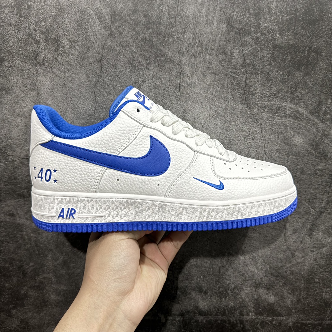 【公司级】官方同步发售 原装版本 周年 Nike Air Force 1 Low \’07 40周年宝蓝 空军一号低帮休闲板鞋 头成皮料 定制鞋盒 原楦原纸板 纯正版型 清洁度完美 内置全掌气垫货号：MN5263-123Size：36 36.5 37.5 38 38.5 39 40 40.5 41 42 42.5 43 44 44.5 45 编码：HXS250260-鞋库