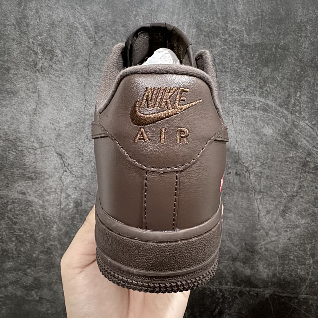 图片[4]-【外贸纯原】Nike Air Force 1 Low 07 x Spreme 白深棕n原楦头原纸板 打造纯正低帮空军版型 专注外贸渠道 全掌内置蜂窝气垫原盒配件 原厂中底钢印、拉帮完美官方货号：CU9225 200 Size：36 36.5 37.5 38 38.5 39 40 40.5 41 42 42.5 43 44 44.5 45 编码：OW340360-莆田鞋批发中心