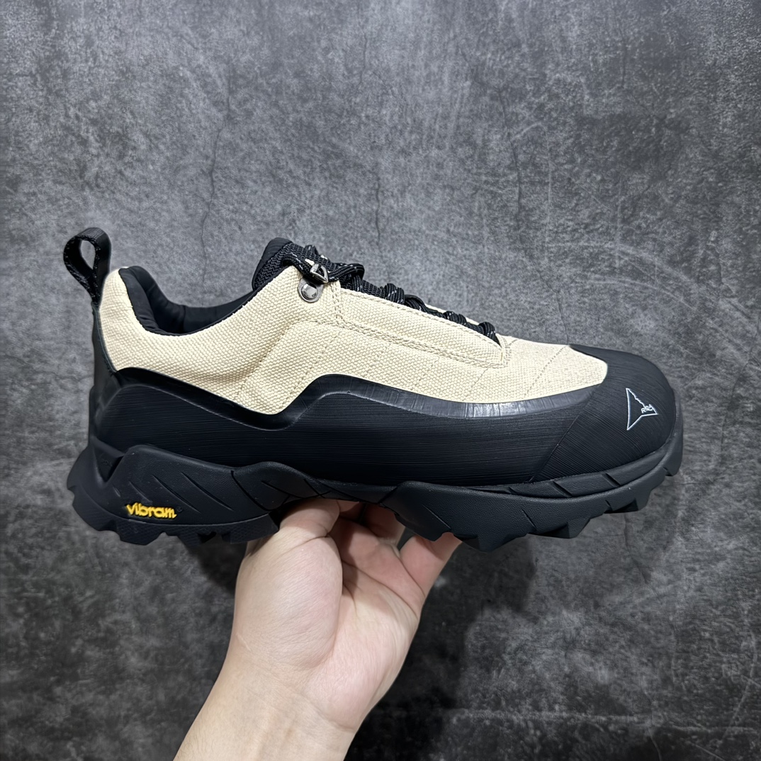 【莞产纯原】ROA Hiking Katharina Low Sneaker 卡塔琳娜 登山款 广东原厂代工出品 原楦型开发纸版 采用原装一致防水头层磨砂牛皮鞋面材质 环抱式防剐蹭硫化橡胶片组合Vibram黄金防滑耐磨橡胶大底 重新颠覆登山鞋,意大利小众鞋履品牌 RO22系列低帮系带户外防水徒步登山运动鞋  尺码：36 37 38 39 40 41 42 43 44 45 编码：HH520550-鞋库