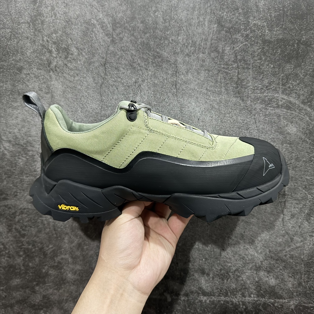 【莞产纯原】ROA Hiking Katharina Low Sneaker 卡塔琳娜 登山款 广东原厂代工出品 原楦型开发纸版 采用原装一致防水头层磨砂牛皮鞋面材质 环抱式防剐蹭硫化橡胶片组合Vibram黄金防滑耐磨橡胶大底 重新颠覆登山鞋,意大利小众鞋履品牌 RO22系列低帮系带户外防水徒步登山运动鞋  尺码：36 37 38 39 40 41 42 43 44 45 编码：HH520550-鞋库