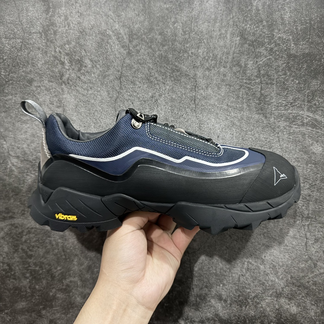 【莞产纯原】ROA Hiking Katharina Low Sneaker 卡塔琳娜 登山款 广东原厂代工出品 原楦型开发纸版 采用原装一致防水头层磨砂牛皮鞋面材质 环抱式防剐蹭硫化橡胶片组合Vibram黄金防滑耐磨橡胶大底 重新颠覆登山鞋,意大利小众鞋履品牌 RO22系列低帮系带户外防水徒步登山运动鞋  尺码：36 37 38 39 40 41 42 43 44 45 编码：HH520550-鞋库