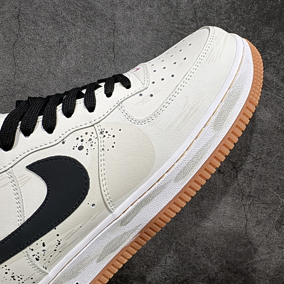 图片[6]-【公司级】Nike Air Force 1 Low 07 麦克斯 涂鸦 浸染 末日废土风 黑棕n原楦头原纸板 打造纯正低帮空军版型 专注外贸渠道 全掌内置蜂窝气垫原盒配件 原厂中底钢印、拉帮完美官方货号：DM0576 101 Size：36 36.5 37.5 38 38.5 39 40 40.5 41 42 42.5 43 44 44.5 45 编码：LF290300-鞋库