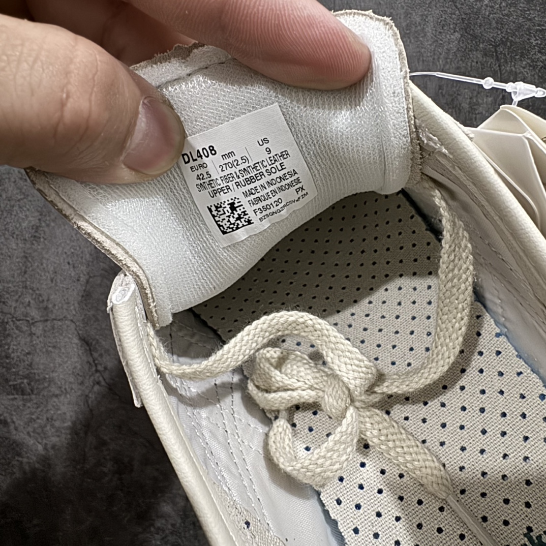 图片[5]-【纯原头层版】Asics Onitsuka Tiger MEXICO 66 亚瑟士鬼冢虎复古经典板鞋n市场王者选手 海外订单工厂出品目前全市场最好的品质没有之一n纯原小羊皮材料 质感柔软度满分n长期生产补货永不断码 超成熟稳定的做工品控 原装全套纸板楦头开发 原汁原味 完美呈现版型私模正确鞋底咬花纹路 一比一鞋头弧度高度鞋身弧度绝不口嗨 细节品控鞋型随意秒杀市面原档咬花纹路私模大底 一个单元有六个三角形总体形拼接呈现花瓣状 官方四联吊牌原装Ortholite轻量化鞋垫 原盒原配 质保卡 说明书 钢印防尘纸 纸板中底带钢印 乳胶组合鞋垫 支持全方位的对比专柜产品从款式颜色造型上体现出追求舒适和细节的完美 鞋类更是推崇手工制作的严谨与完美 融舒适性与可穿性的设计风格 注重细节的完美和别致魅力 既保持稳重 又不失轻松的时尚感  尺码：36 37 37.5 38 39 39.5 40 40.5 41.5 42 42.5 43.5 44 45 编码：NM235260-鞋库