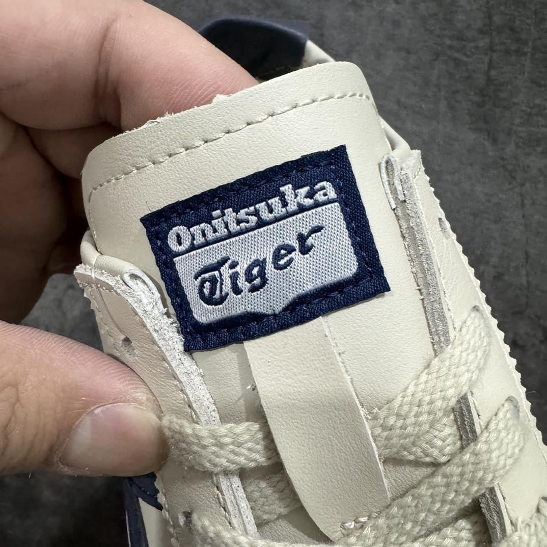 图片[4]-【纯原头层版】Asics Onitsuka Tiger MEXICO 66 亚瑟士鬼冢虎复古经典板鞋n市场王者选手 海外订单工厂出品目前全市场最好的品质没有之一n纯原小羊皮材料 质感柔软度满分n长期生产补货永不断码 超成熟稳定的做工品控 原装全套纸板楦头开发 原汁原味 完美呈现版型私模正确鞋底咬花纹路 一比一鞋头弧度高度鞋身弧度绝不口嗨 细节品控鞋型随意秒杀市面原档咬花纹路私模大底 一个单元有六个三角形总体形拼接呈现花瓣状 官方四联吊牌原装Ortholite轻量化鞋垫 原盒原配 质保卡 说明书 钢印防尘纸 纸板中底带钢印 乳胶组合鞋垫 支持全方位的对比专柜产品从款式颜色造型上体现出追求舒适和细节的完美 鞋类更是推崇手工制作的严谨与完美 融舒适性与可穿性的设计风格 注重细节的完美和别致魅力 既保持稳重 又不失轻松的时尚感  尺码：36 37 37.5 38 39 39.5 40 40.5 41.5 42 42.5 43.5 44 45 编码：NM235260-鞋库