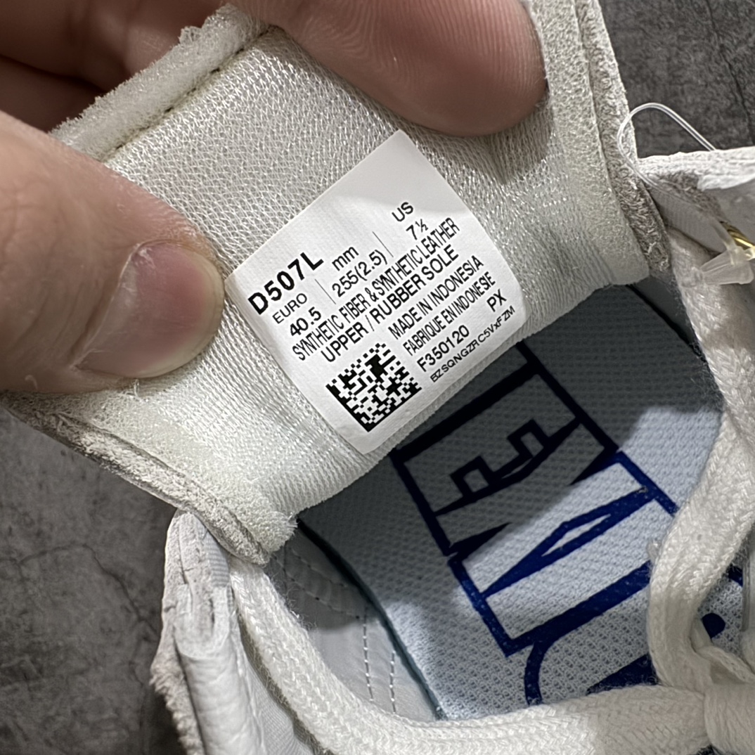 图片[6]-【纯原头层版】Asics Onitsuka Tiger MEXICO 66 亚瑟士鬼冢虎复古经典板鞋n市场王者选手 海外订单工厂出品目前全市场最好的品质没有之一n纯原小羊皮材料 质感柔软度满分n长期生产补货永不断码 超成熟稳定的做工品控 原装全套纸板楦头开发 原汁原味 完美呈现版型私模正确鞋底咬花纹路 一比一鞋头弧度高度鞋身弧度绝不口嗨 细节品控鞋型随意秒杀市面原档咬花纹路私模大底 一个单元有六个三角形总体形拼接呈现花瓣状 官方四联吊牌原装Ortholite轻量化鞋垫 原盒原配 质保卡 说明书 钢印防尘纸 纸板中底带钢印 乳胶组合鞋垫 支持全方位的对比专柜产品从款式颜色造型上体现出追求舒适和细节的完美 鞋类更是推崇手工制作的严谨与完美 融舒适性与可穿性的设计风格 注重细节的完美和别致魅力 既保持稳重 又不失轻松的时尚感  尺码：36 37 37.5 38 39 39.5 40 40.5 41.5 42 42.5 43.5 44 45 编码：NM235260-鞋库