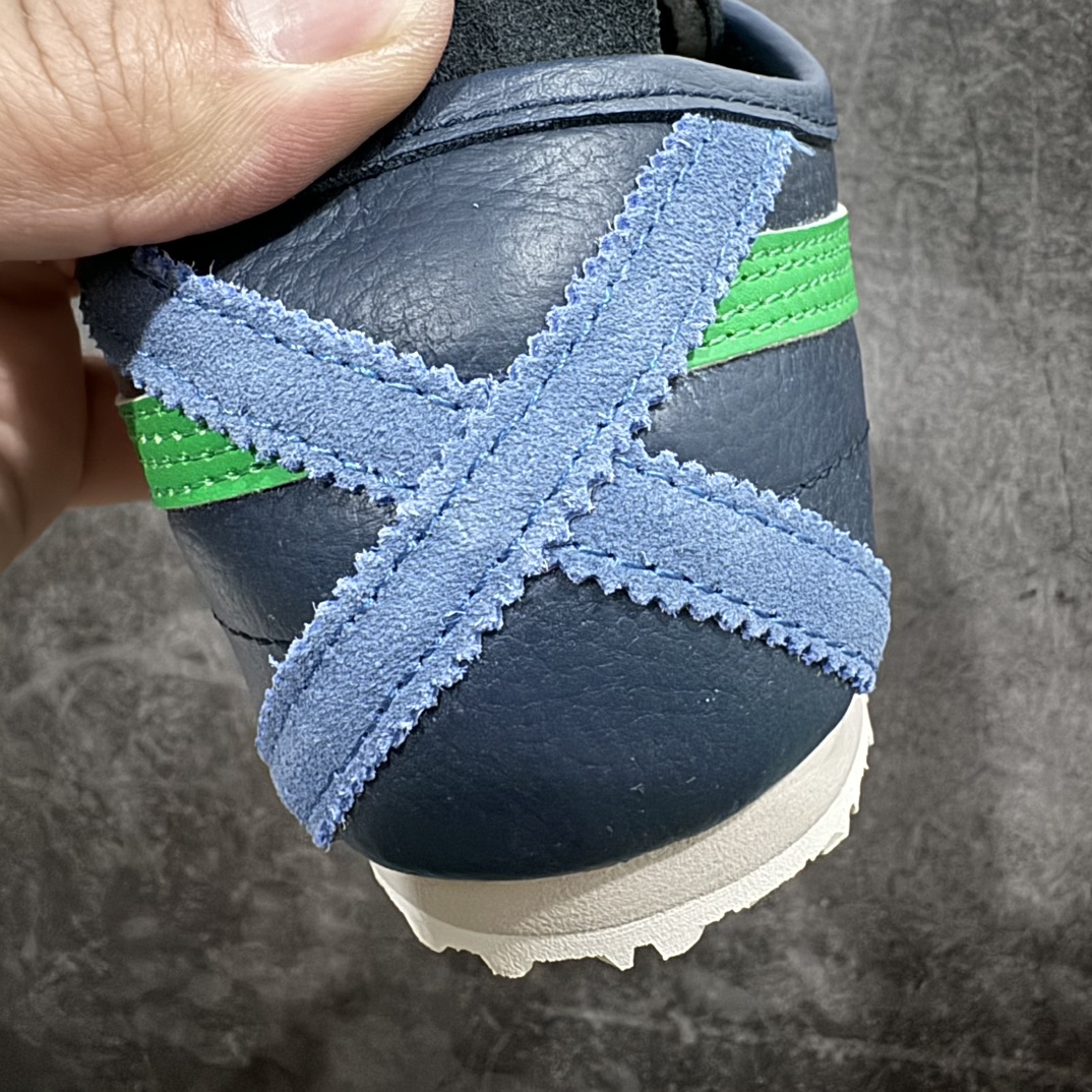 图片[3]-【纯原头层版】Asics Onitsuka Tiger MEXICO 66 亚瑟士鬼冢虎复古经典板鞋n市场王者选手 海外订单工厂出品目前全市场最好的品质没有之一n纯原小羊皮材料 质感柔软度满分n长期生产补货永不断码 超成熟稳定的做工品控 原装全套纸板楦头开发 原汁原味 完美呈现版型私模正确鞋底咬花纹路 一比一鞋头弧度高度鞋身弧度绝不口嗨 细节品控鞋型随意秒杀市面原档咬花纹路私模大底 一个单元有六个三角形总体形拼接呈现花瓣状 官方四联吊牌原装Ortholite轻量化鞋垫 原盒原配 质保卡 说明书 钢印防尘纸 纸板中底带钢印 乳胶组合鞋垫 支持全方位的对比专柜产品从款式颜色造型上体现出追求舒适和细节的完美 鞋类更是推崇手工制作的严谨与完美 融舒适性与可穿性的设计风格 注重细节的完美和别致魅力 既保持稳重 又不失轻松的时尚感  尺码：36 37 37.5 38 39 39.5 40 40.5 41.5 42 42.5 43.5 44 45 编码：NM235260-鞋库