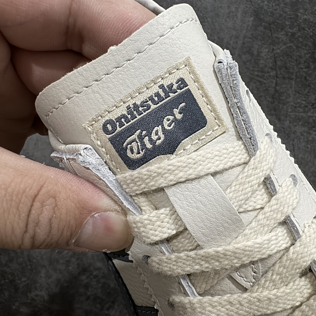 图片[6]-【纯原头层版】Asics Onitsuka Tiger MEXICO 66 亚瑟士鬼冢虎复古经典板鞋n市场王者选手 海外订单工厂出品目前全市场最好的品质没有之一n纯原小羊皮材料 质感柔软度满分n长期生产补货永不断码 超成熟稳定的做工品控 原装全套纸板楦头开发 原汁原味 完美呈现版型私模正确鞋底咬花纹路 一比一鞋头弧度高度鞋身弧度绝不口嗨 细节品控鞋型随意秒杀市面原档咬花纹路私模大底 一个单元有六个三角形总体形拼接呈现花瓣状 官方四联吊牌原装Ortholite轻量化鞋垫 原盒原配 质保卡 说明书 钢印防尘纸 纸板中底带钢印 乳胶组合鞋垫 支持全方位的对比专柜产品从款式颜色造型上体现出追求舒适和细节的完美 鞋类更是推崇手工制作的严谨与完美 融舒适性与可穿性的设计风格 注重细节的完美和别致魅力 既保持稳重 又不失轻松的时尚感  尺码：36 37 37.5 38 39 39.5 40 40.5 41.5 42 42.5 43.5 44 45 编码：NM235260-鞋库